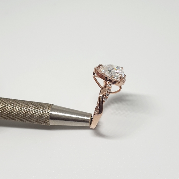 2 Carat Heart Cut Moissanite Bridal Ring Set - Picture 10 of 11